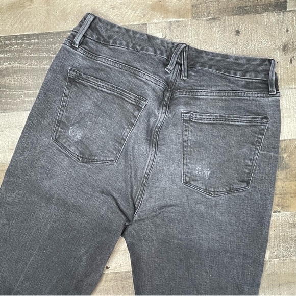 Good American Womens Plus Distressed Mid-Rise Straight Leg Jeans size 14/32 - Picture 6 of 16